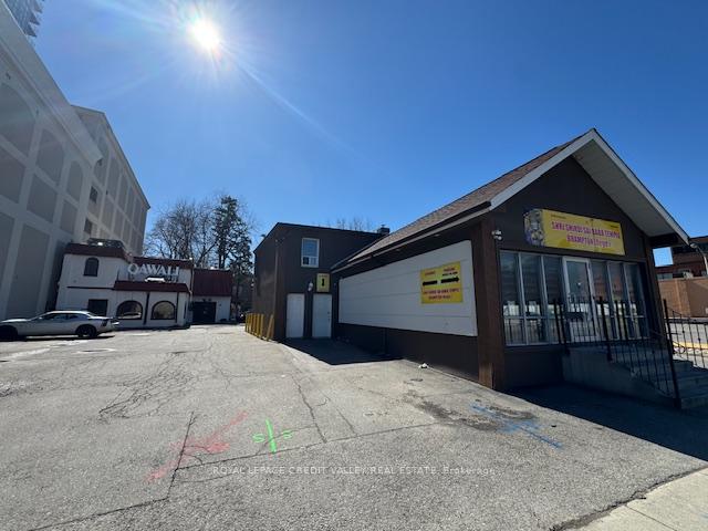23-george-street-n-brampton-ontario-w13002090