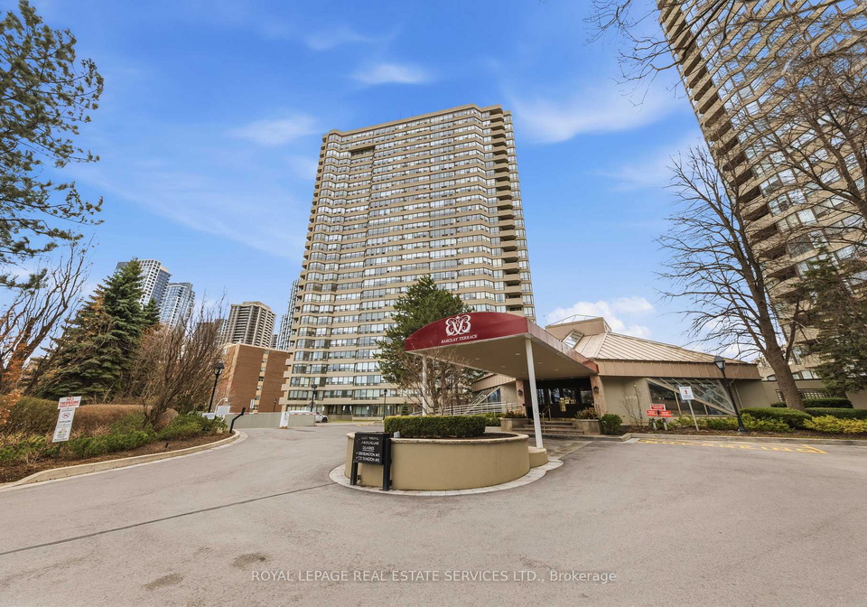 1300-islington-avenue-etobicoke-ontario-w13002160