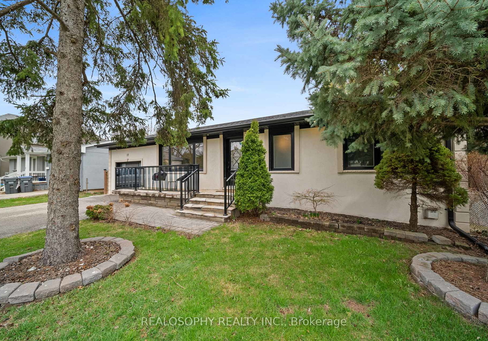 17-pioneer-drive-mississauga-ontario-w13002298