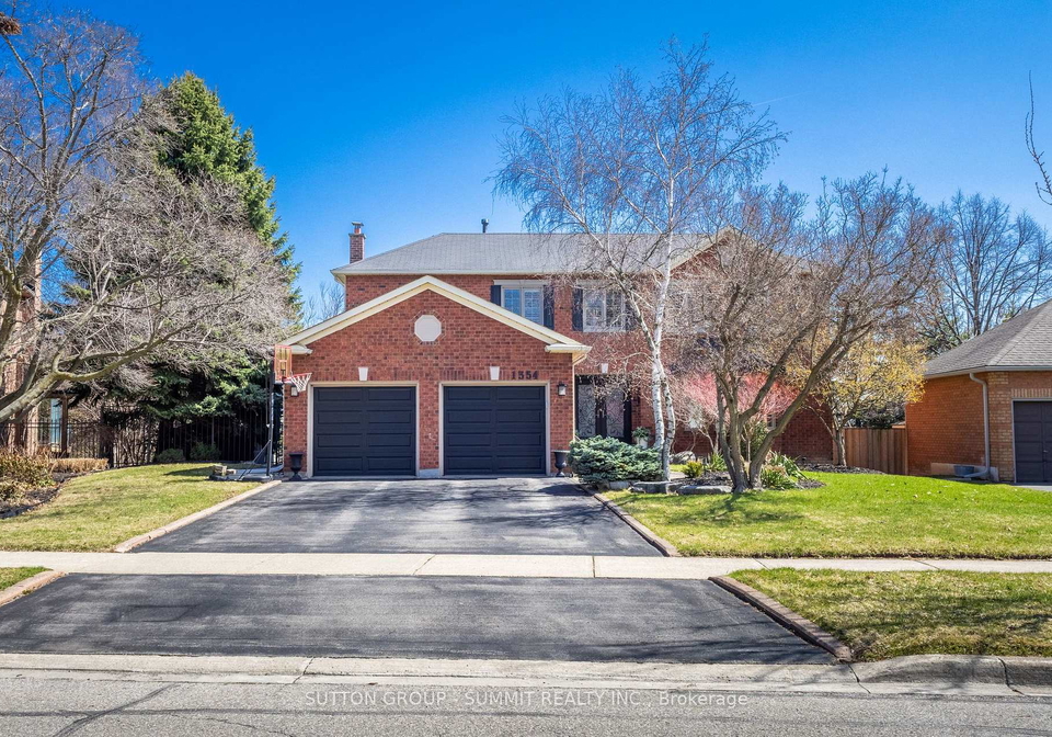 1354-winterberry-drive-burlington-ontario-w13002338