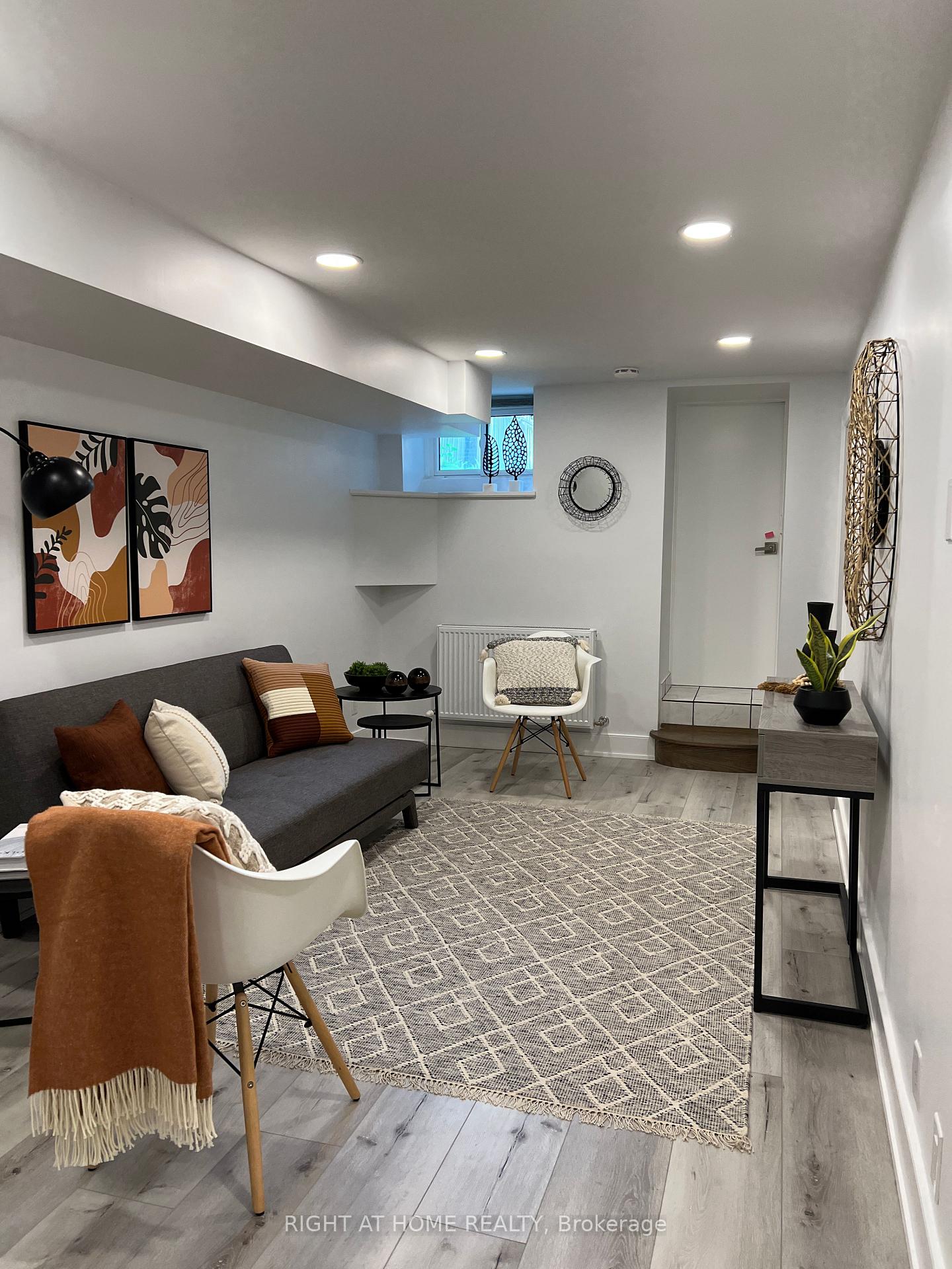 76-glendale-avenue-toronto-ontario-w13002340