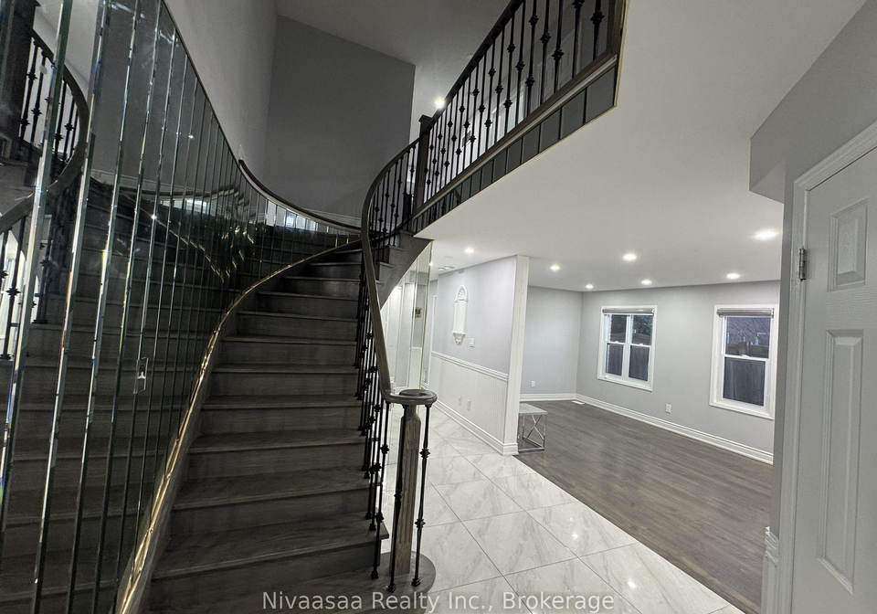 23-ravenscliffe-court-brampton-ontario-w13002426