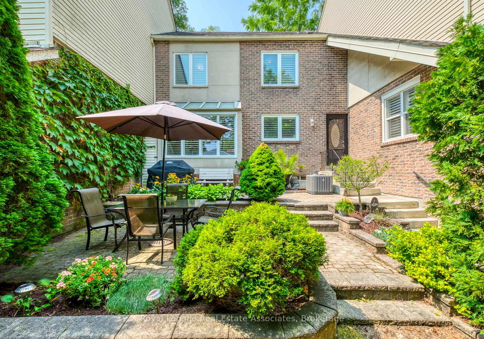 1192-kos-boulevard-mississauga-ontario-w13002568
