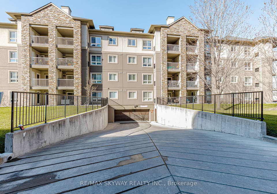8-dayspring-circle-brampton-ontario-w13002650