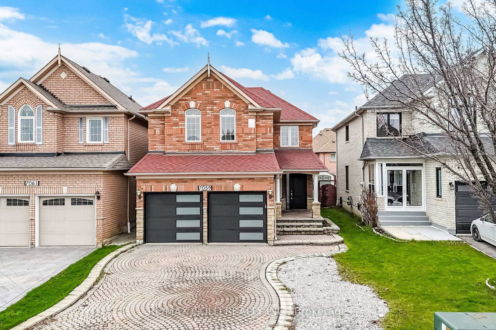7059-magistrate-terrace-mississauga-ontario-w13003768