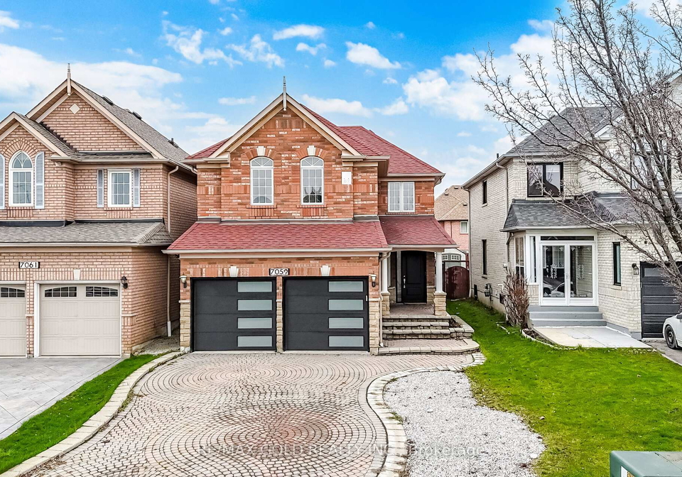 7059-magistrate-terrace-mississauga-ontario-w13003768