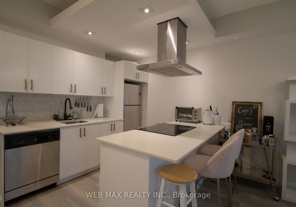 165-legion-road-n-etobicoke-ontario-w13003876