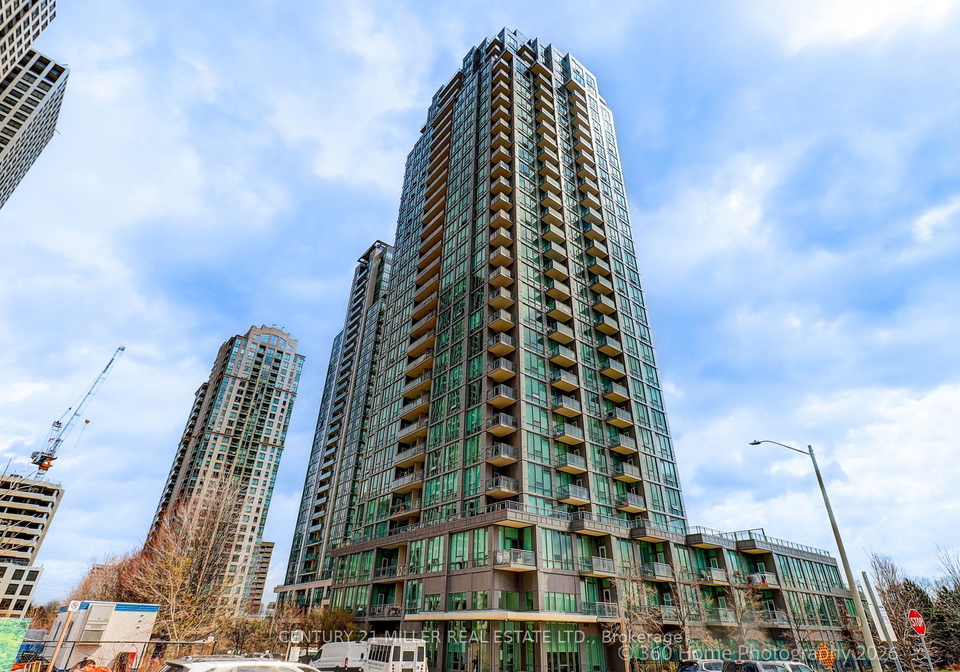 3525-kariya-drive-mississauga-ontario-w13003882