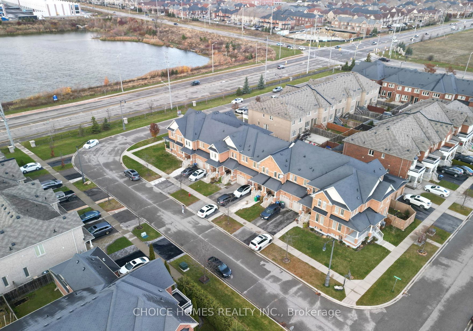 71-pendulum-circle-brampton-ontario-w13003892
