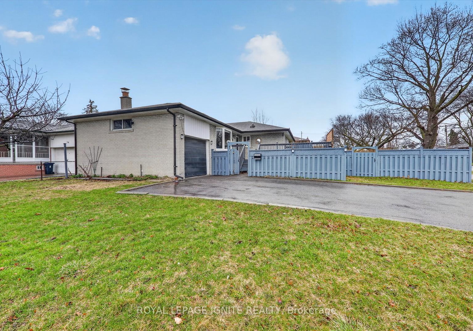56-frost-street-etobicoke-ontario-w13003988