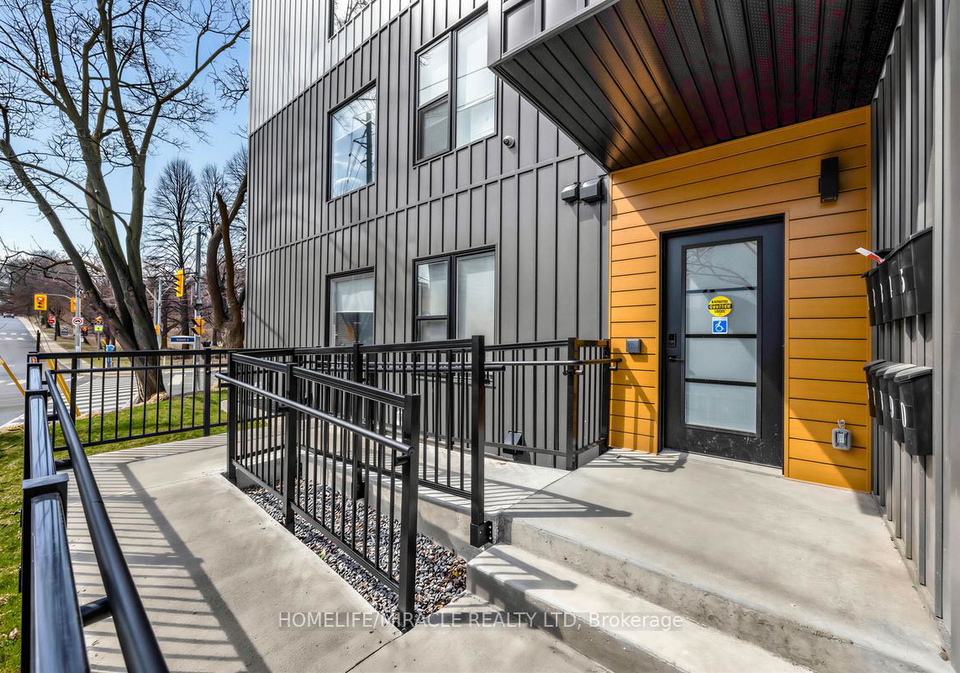 148-glenlake-avenue-toronto-ontario-w13004014