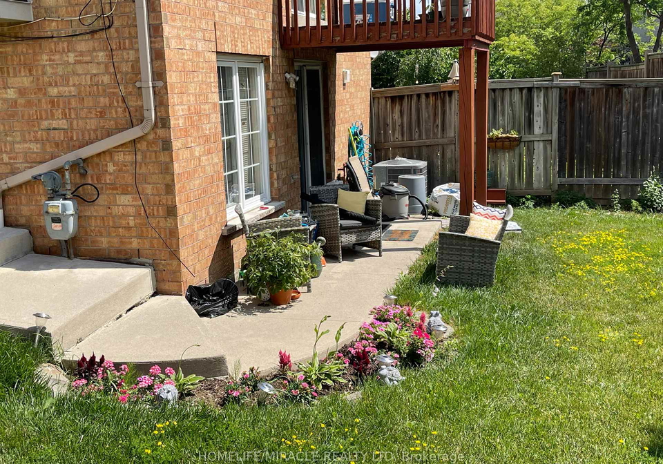 2415-bankside-drive-mississauga-ontario-w13004106