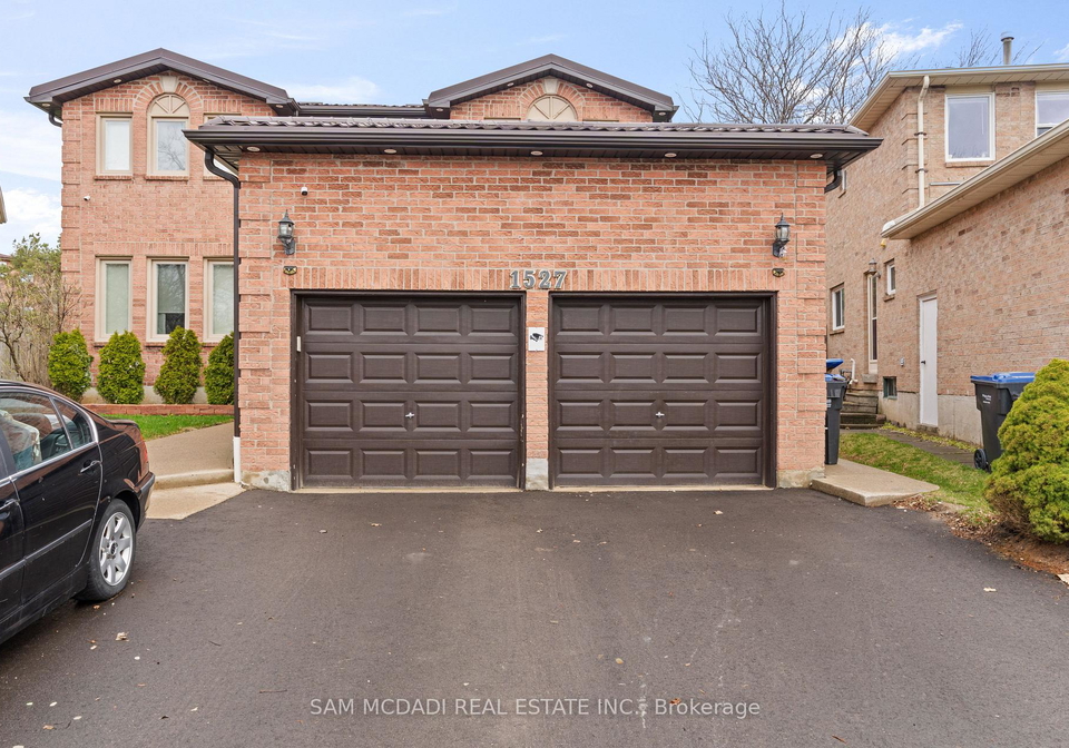 1527-chiddingstone-circle-mississauga-ontario-w13004270