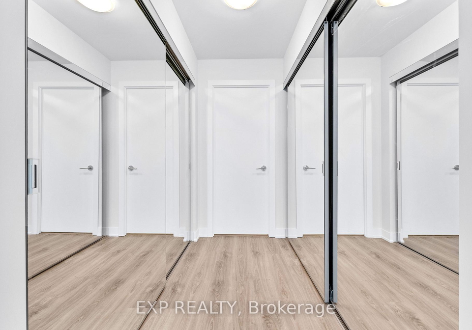 430-square-one-drive-mississauga-ontario-w13004348