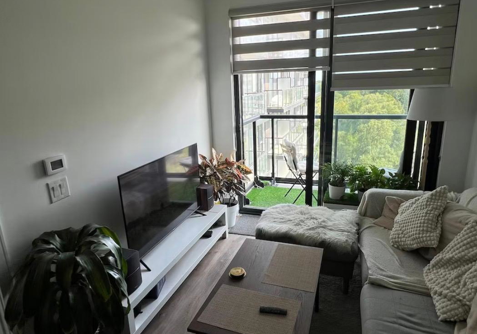 86-dundas-street-e-mississauga-ontario-w13004520