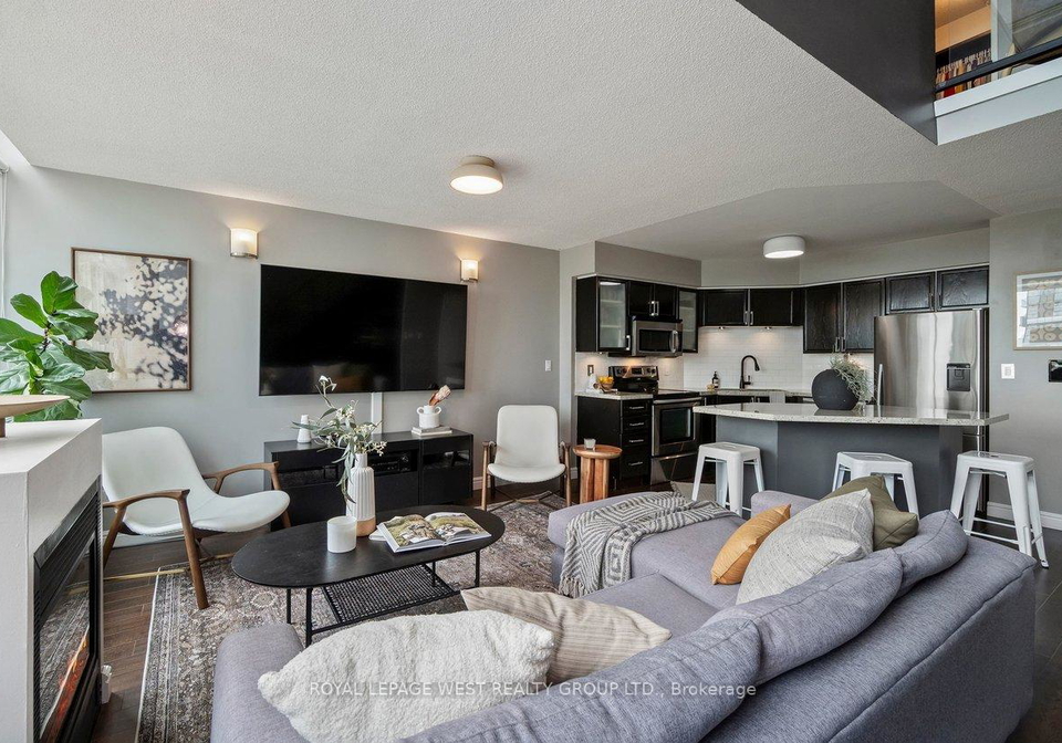 250-manitoba-street-etobicoke-ontario-w13004522