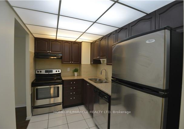155-hillcrest-avenue-mississauga-ontario-w13004660