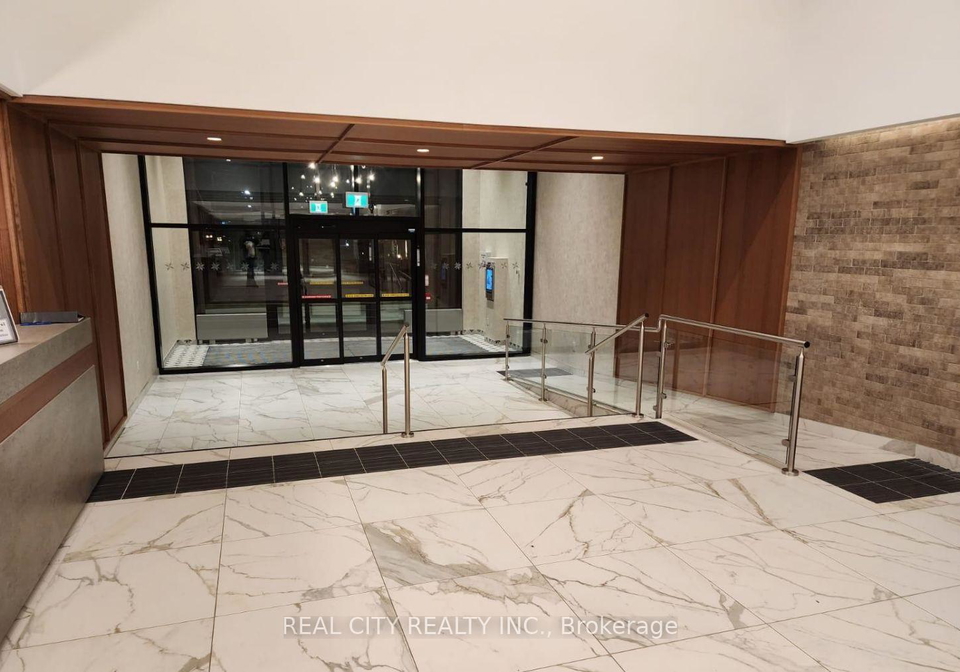 2300-st-clair-avenue-w-toronto-ontario-w13004736