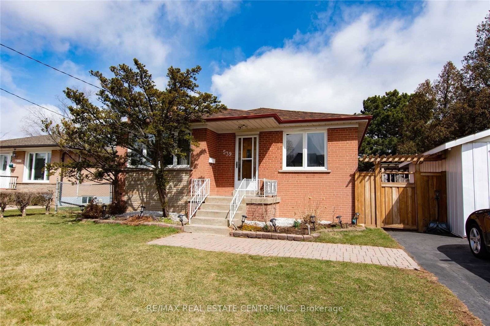 539-weynway-court-oakville-ontario-w13004820