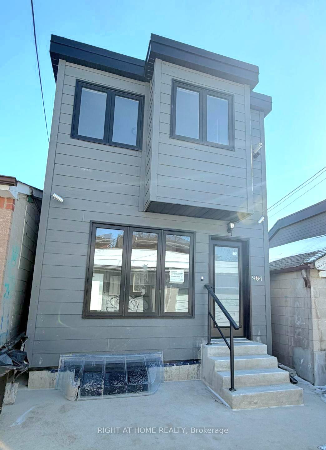 984-ossington-avenue-toronto-ontario-w13005018