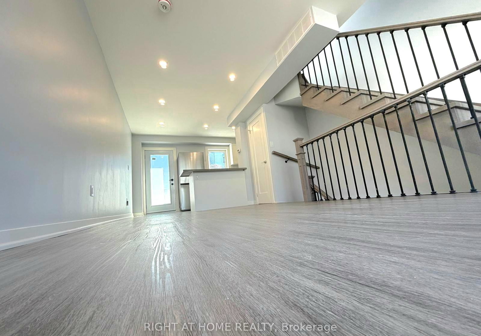 984-ossington-avenue-toronto-ontario-w13005018