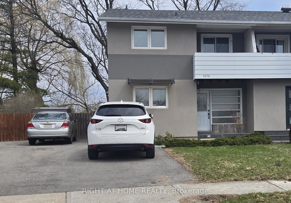 1379-rock-court-mississauga-ontario-w13005032