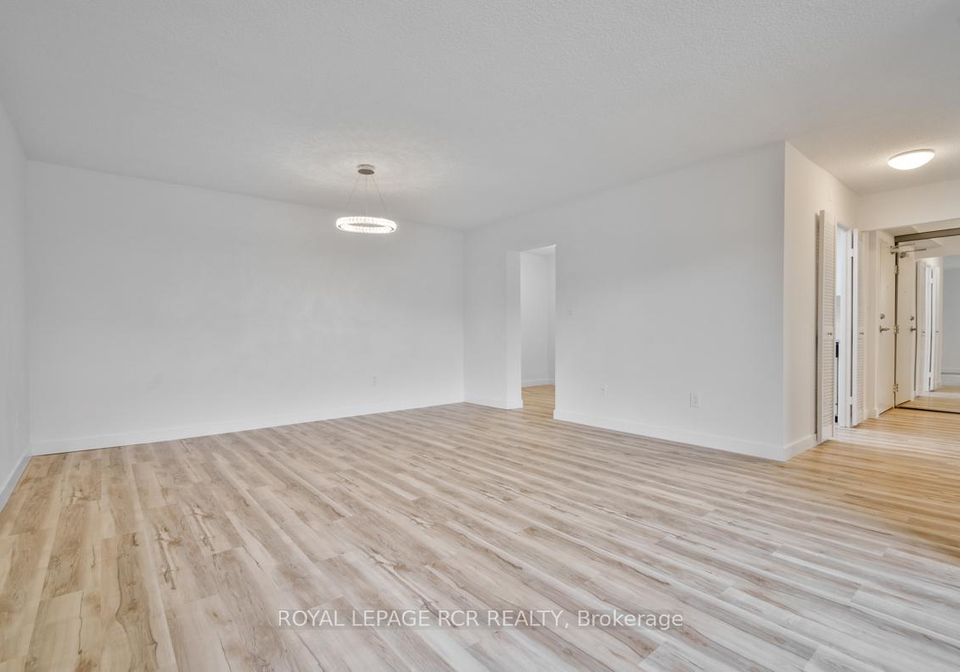 1535-lakeshore-road-e-mississauga-ontario-w13005172