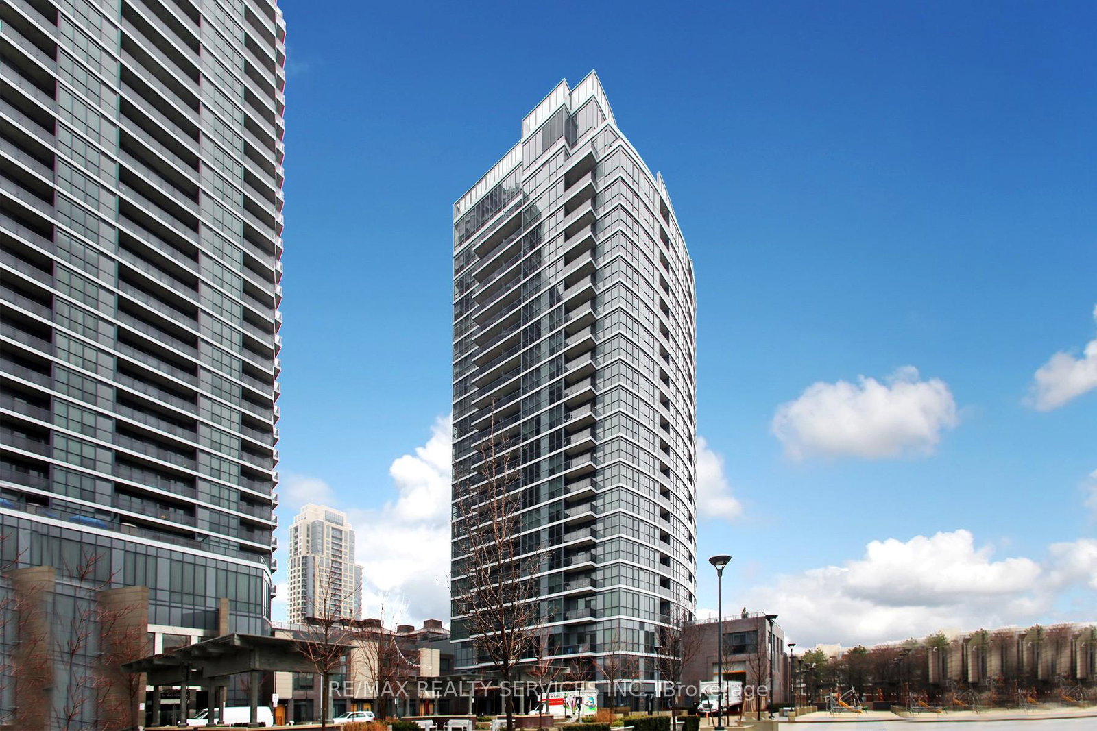 1-valhalla-inn-road-etobicoke-ontario-w13005414