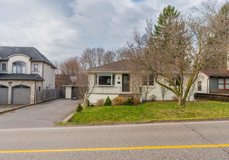 1124-kent-avenue-oakville-ontario-w13005584