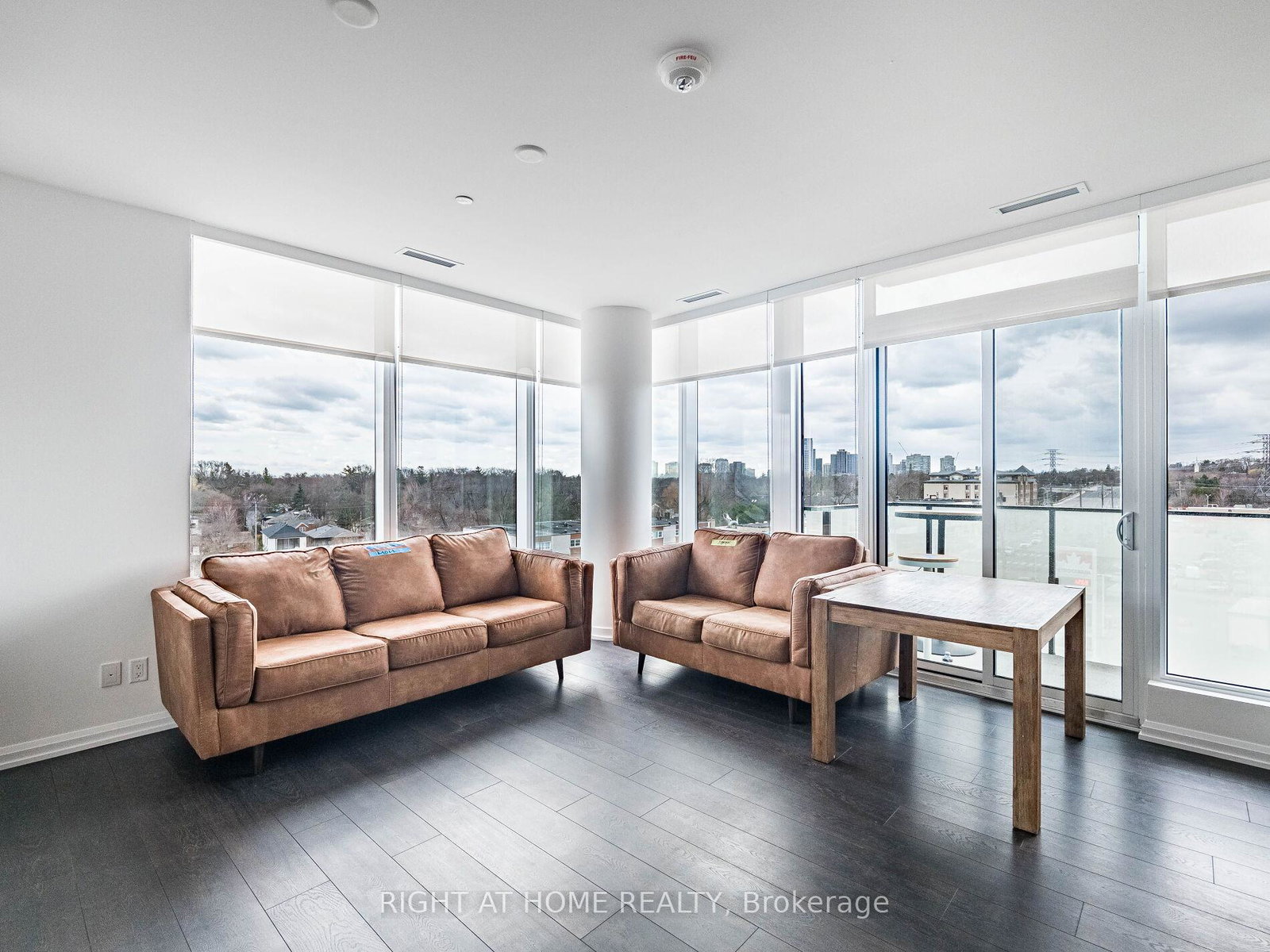 4208-dundas-street-etobicoke-ontario-w13005644
