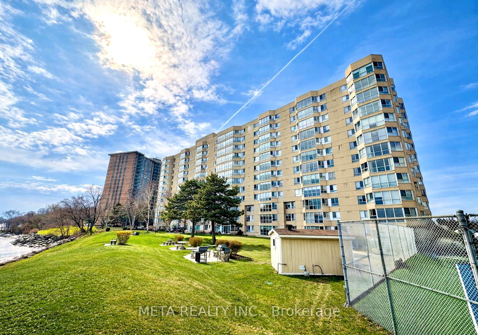 5280-lakeshore-road-burlington-ontario-w13005760