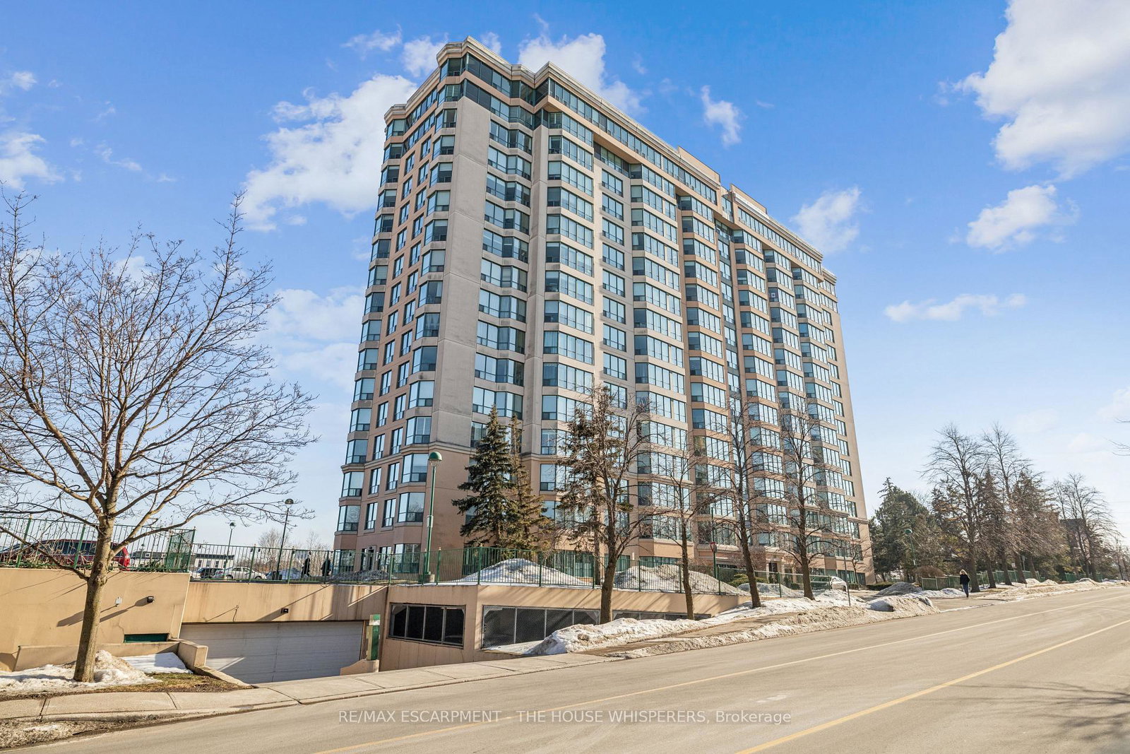100-millside-drive-milton-ontario-w13005814