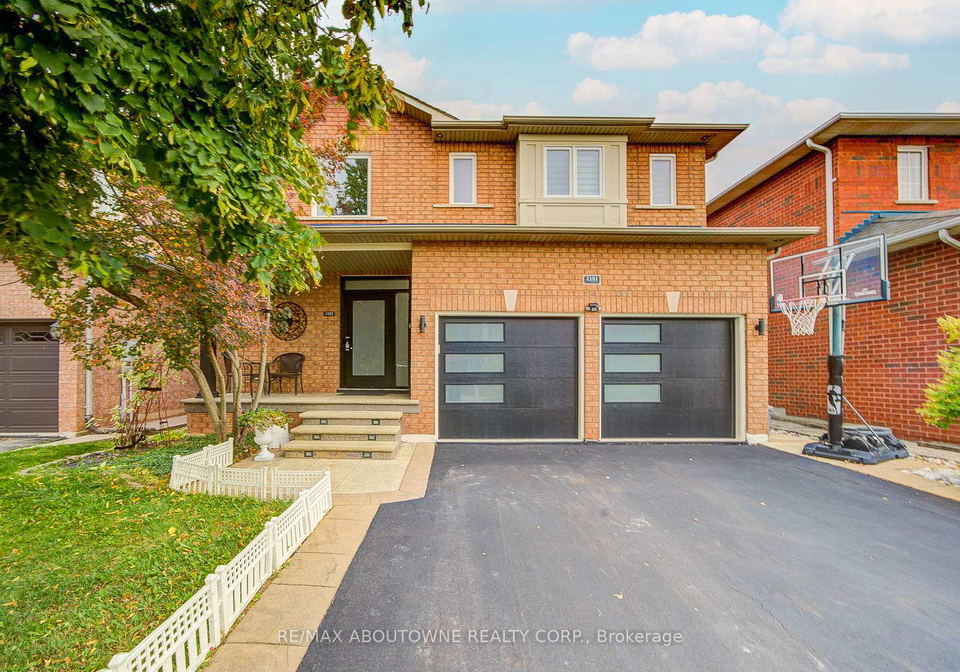 2181-stratus-drive-oakville-ontario-w13005848
