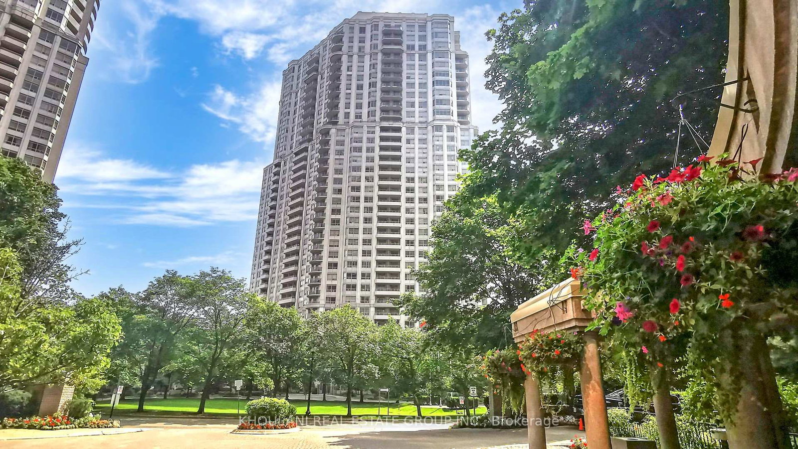 25-kingsbridge-garden-circle-mississauga-ontario-w13005890