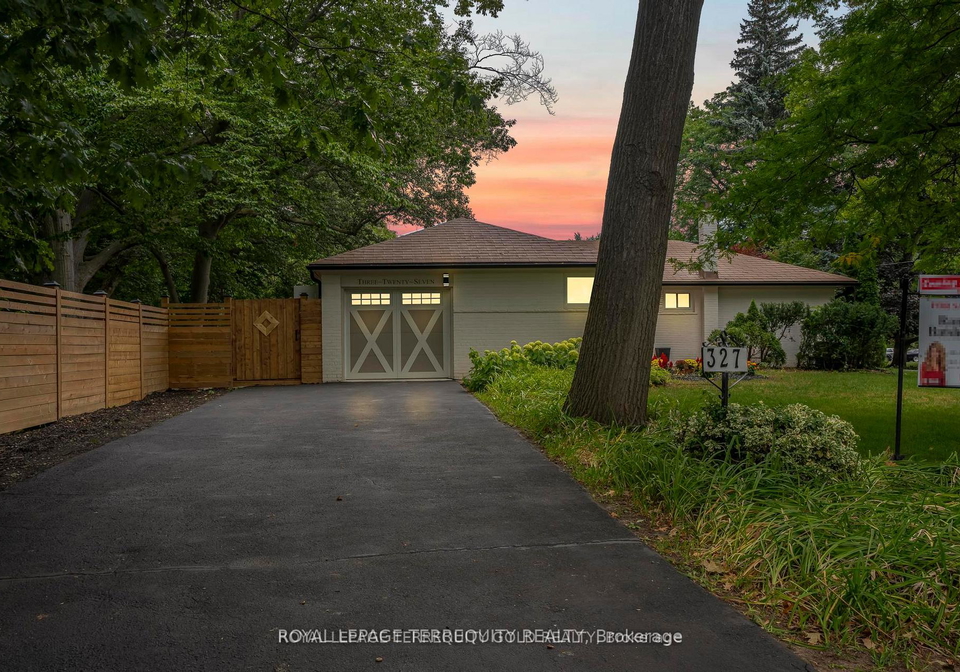 327-river-side-drive-oakville-ontario-w13006060