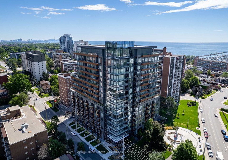 21-park-street-e-mississauga-ontario-w13006168