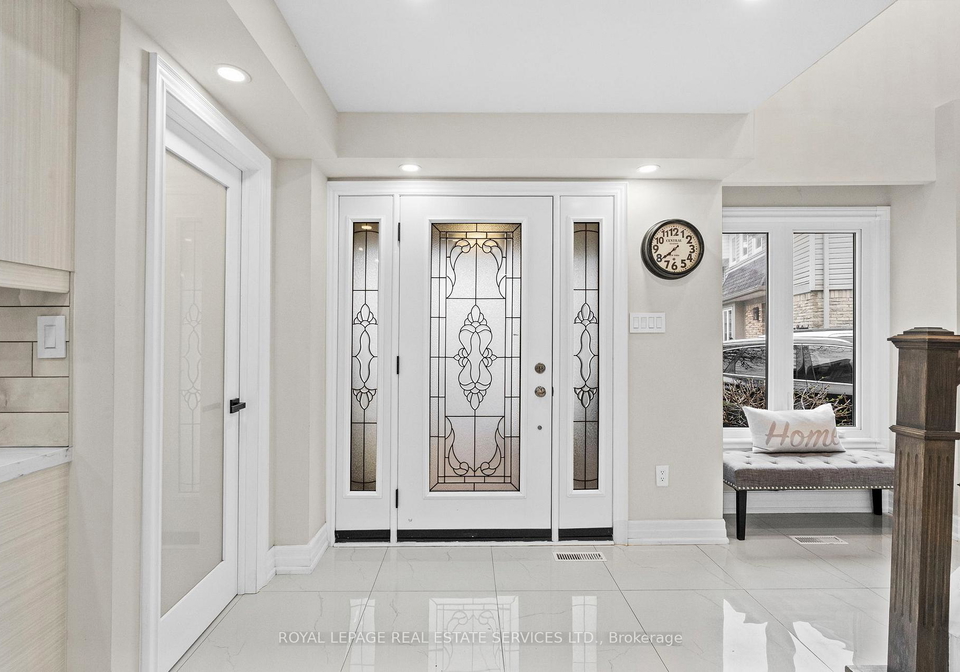 1176-jamesway-boulevard-oakville-ontario-w13006218
