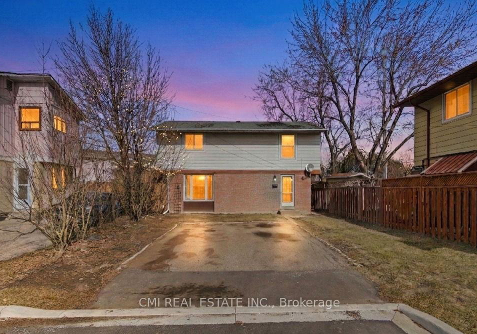 8-huronia-court-brampton-ontario-w13006368