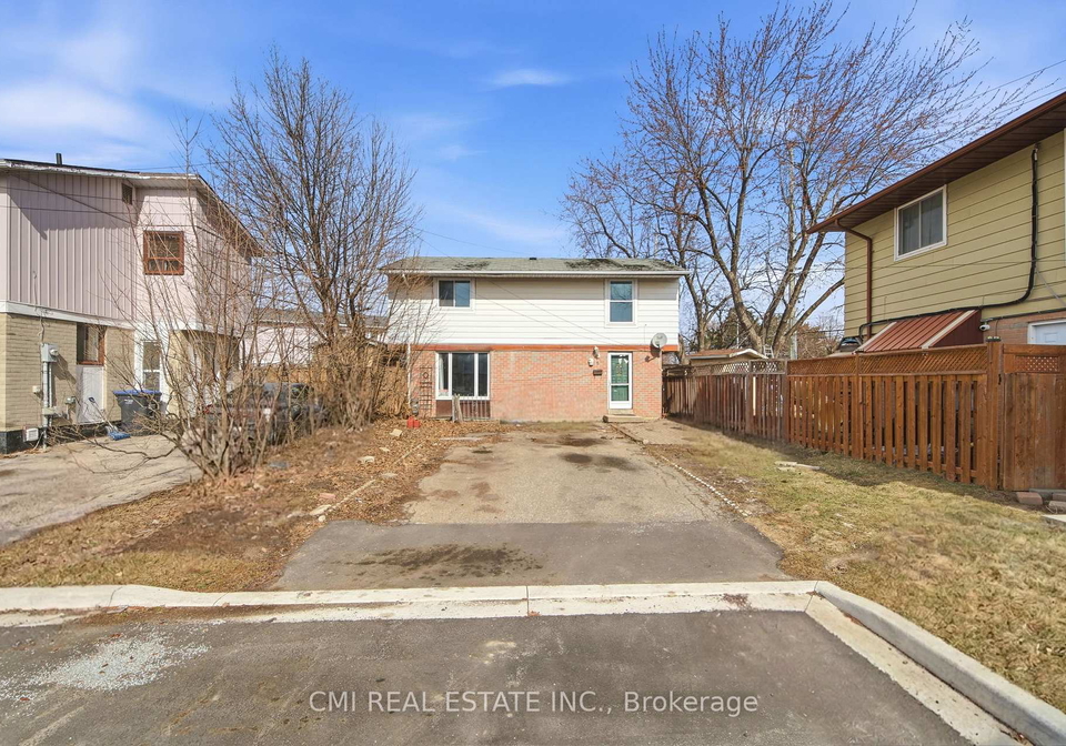 8-huronia-court-brampton-ontario-w13006368