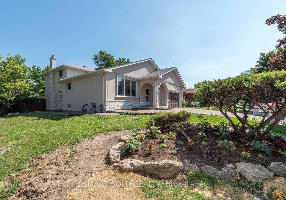 1116-pomona-court-mississauga-ontario-w13006418