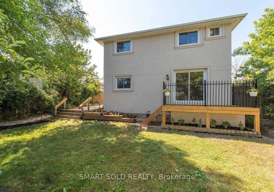 1116-pomona-court-mississauga-ontario-w13006418