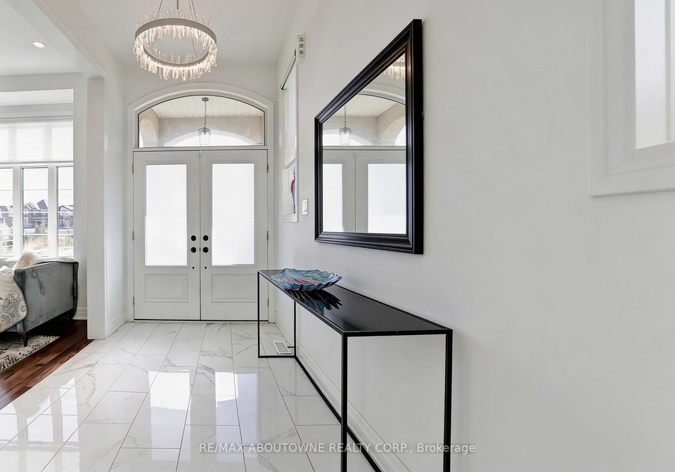1416-ford-strathy-crescent-s-oakville-ontario-w13006534