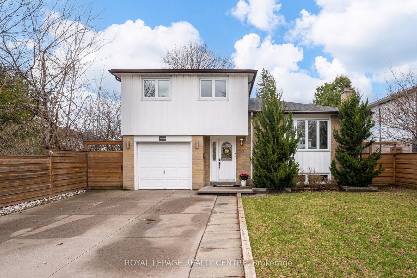 2590-bromsgrove-road-mississauga-ontario-w13006748