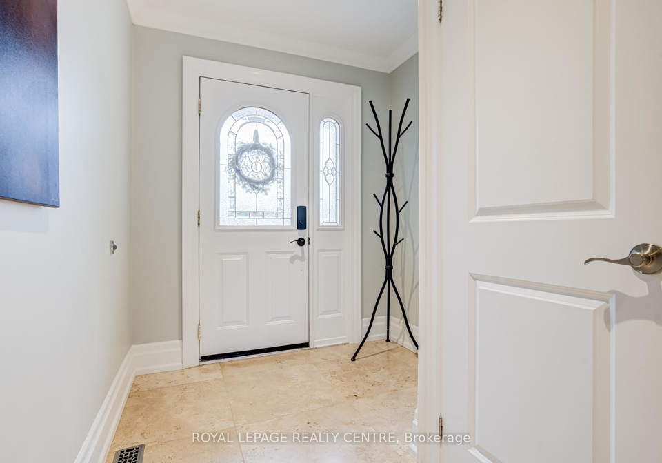 2590-bromsgrove-road-mississauga-ontario-w13006748