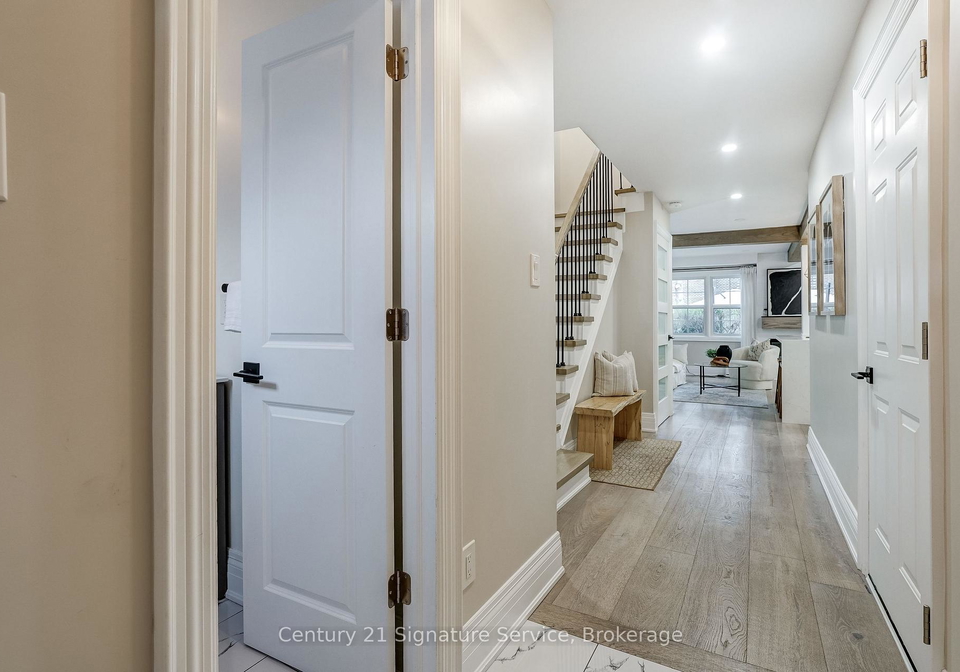 2120-rathburn-road-e-mississauga-ontario-w13007086