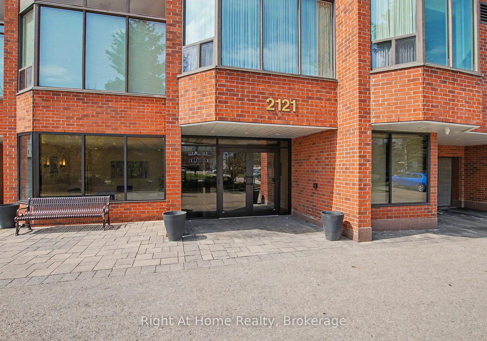2121-lakeshore-road-burlington-ontario-w13007308