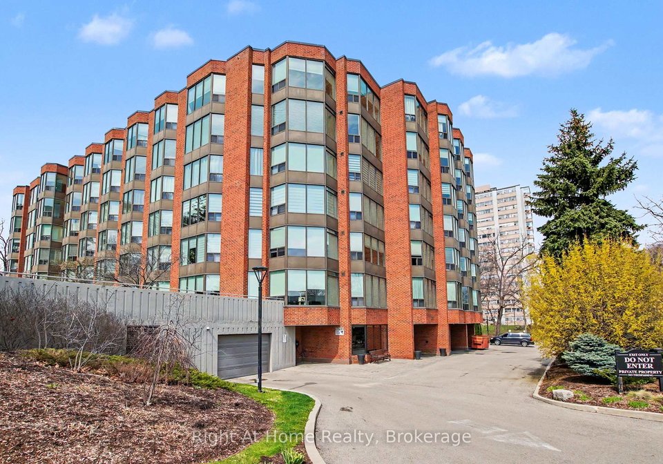 2121-lakeshore-road-burlington-ontario-w13007308