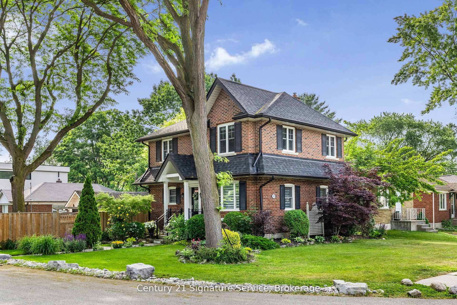 33-mcintosh-avenue-etobicoke-ontario-w13007382