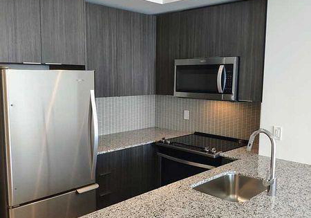 20-shore-breeze-drive-etobicoke-ontario-w13007582