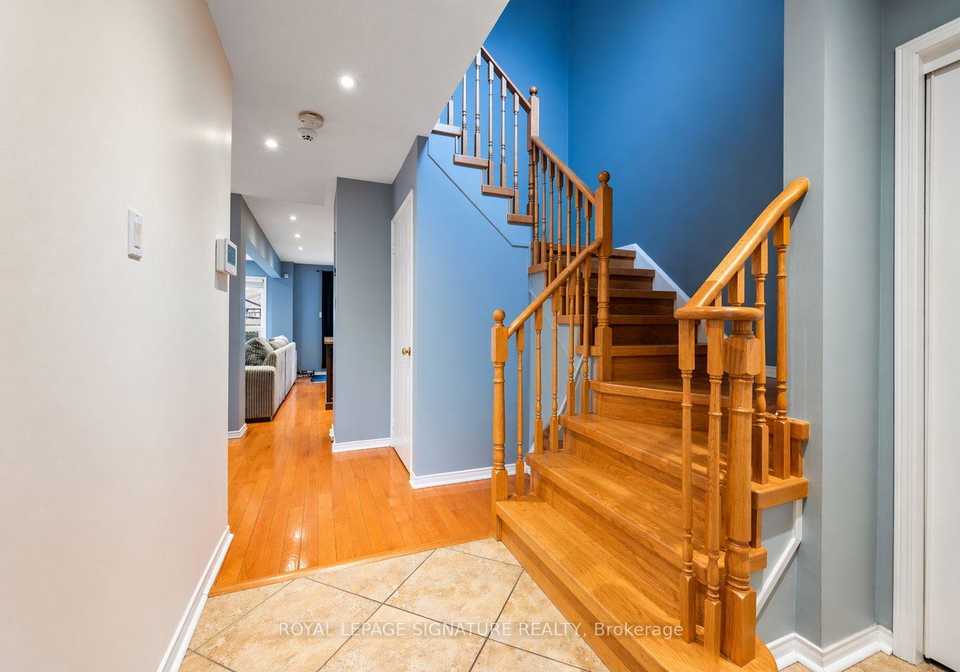 7147-harding-crescent-mississauga-ontario-w13007678